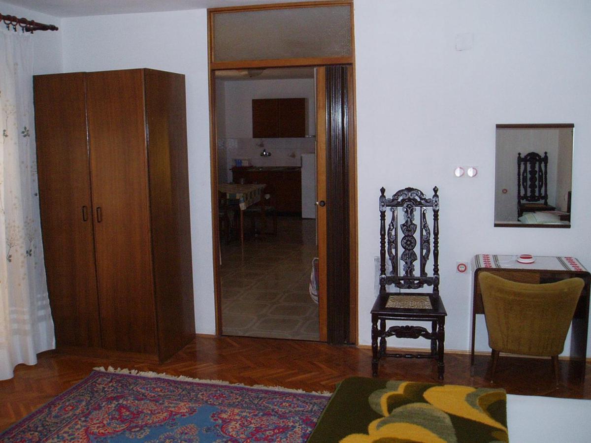 Apartman Za 3 Osobe Lägenhet Medulin Exteriör bild